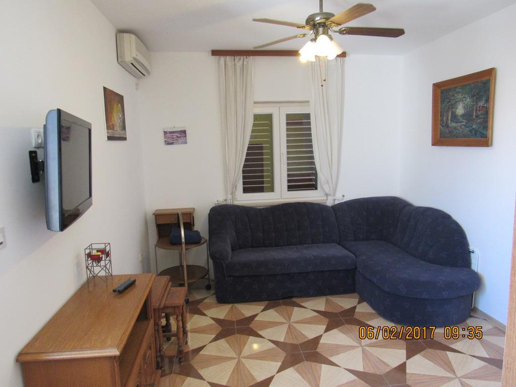 Guest House Vanessa Supetar Luaran gambar